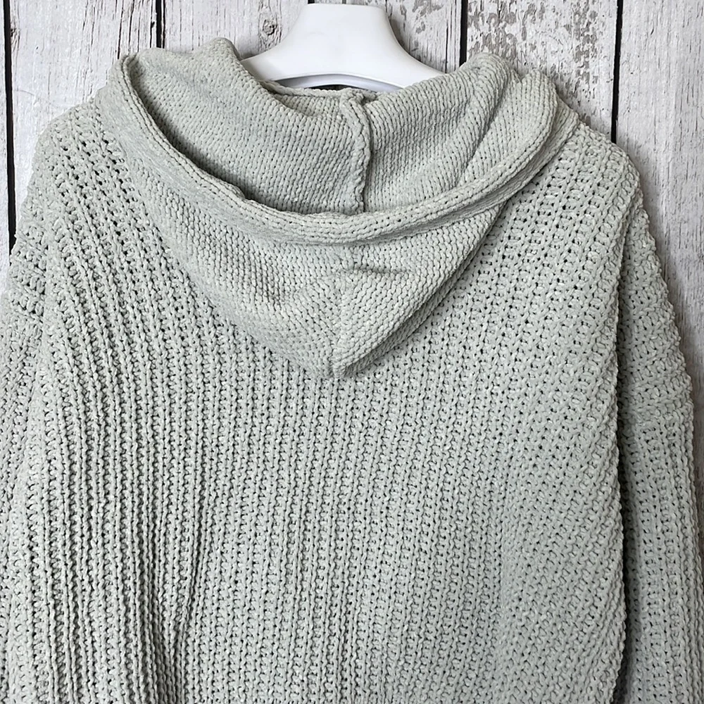 Lucky brand sweater size large. NWT. - Picture 7 of 9
